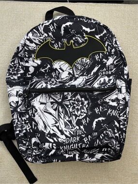 NWOT~ DC Comics Black & White Batman Graphic Backpack ~ School, kids, overnight